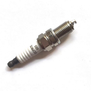 SXU22PR9 90048-51188 Iridium Spark Plug ZXU20PR11 XU22EPR-U VXU221