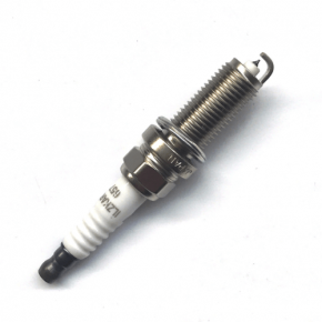 S657 ILKAR7A7 VR7SPP33 VR7NII33X Iridium Spark Plug for Changan CS35 Eado 1.6L